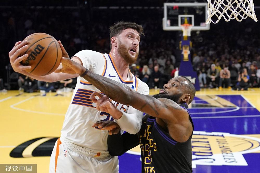 这展现了球 这展现了球