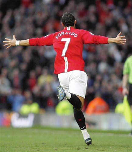 他以非凡的 他以非凡的