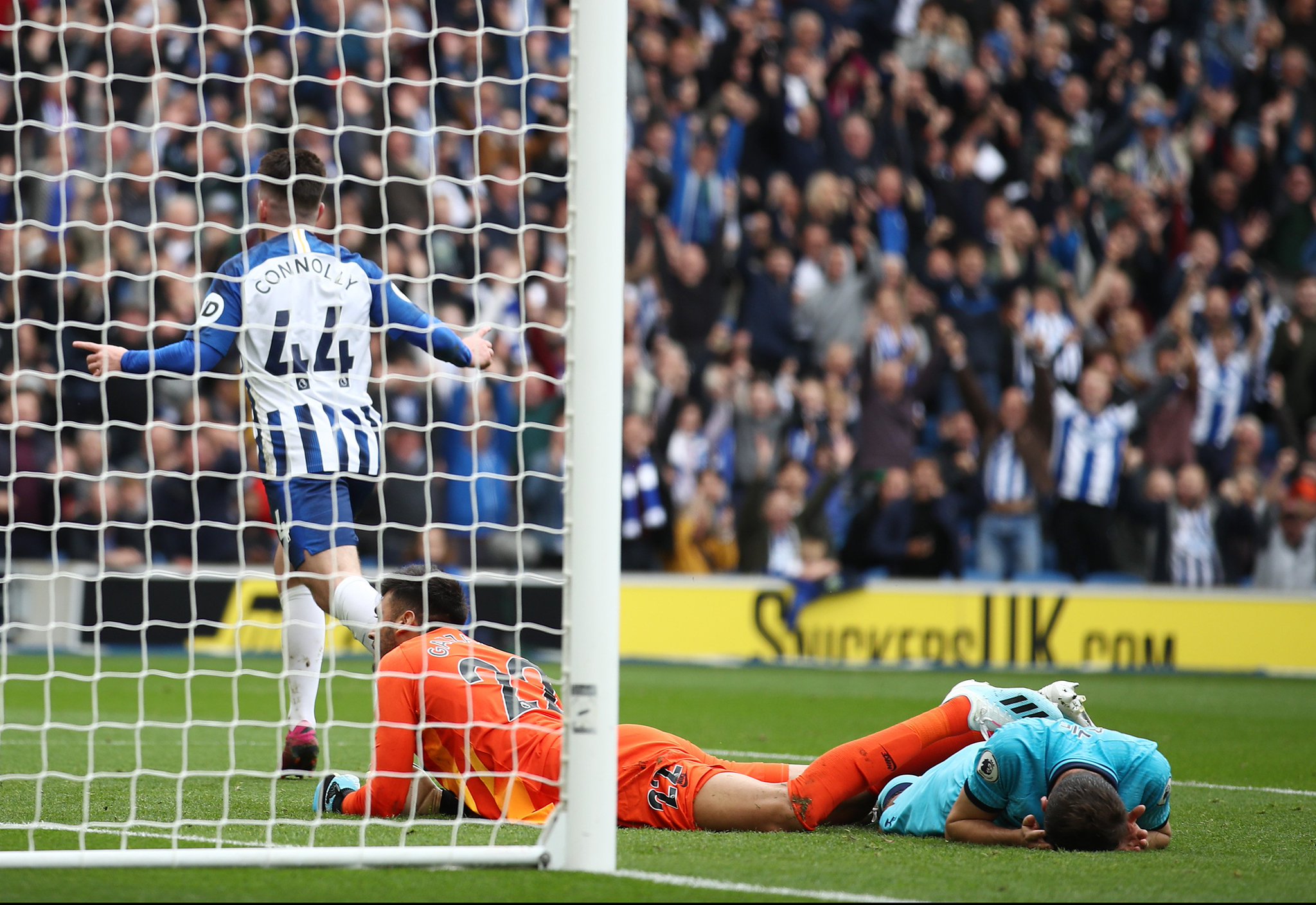 裏夫斯贊揚 裏夫斯贊揚